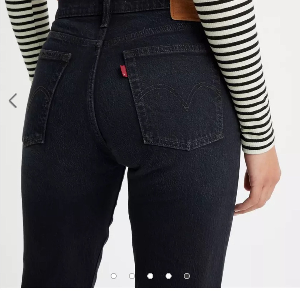 Levi's Women's WEDGIE ICON FIT ANKLE JEANS